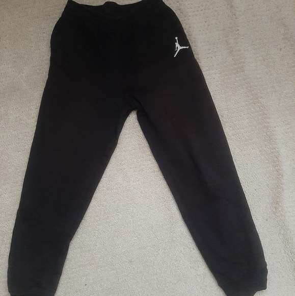 Jordan sweatpants Black XL youths - Picture 7 of 10